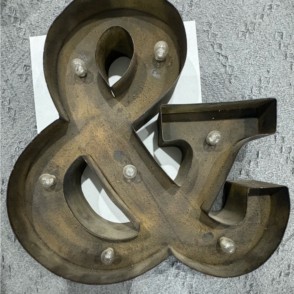 Rustic Metal Ampersand Marquee Light